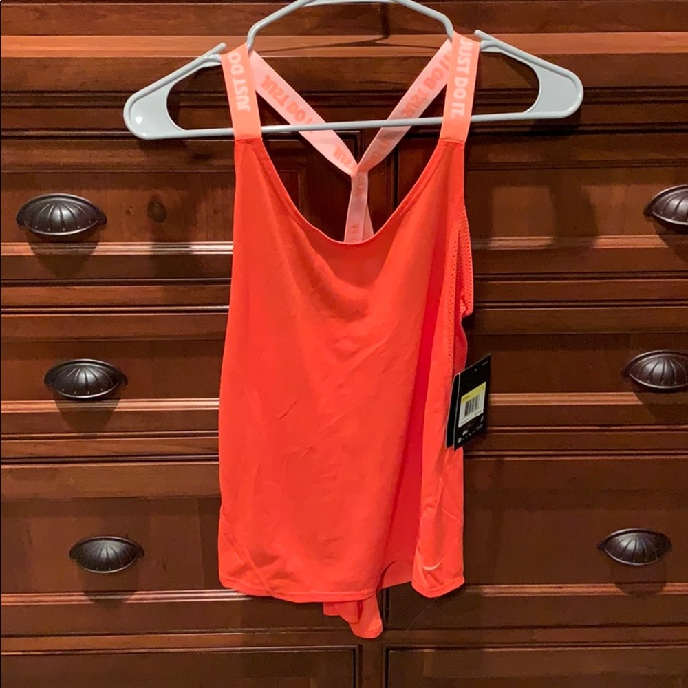 NWT NIKE TANK